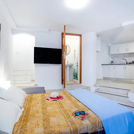 1j. Cozy Flores With Pool Apartamento Costa Adeje (Tenerife)