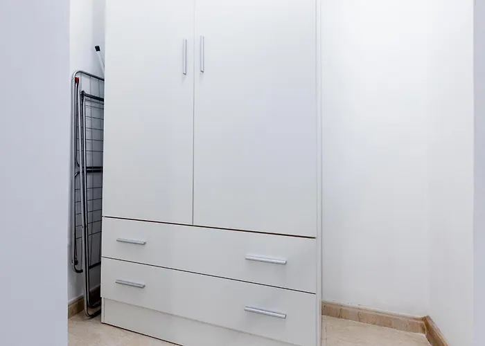 1j. Cozy Flores With Pool Appartement