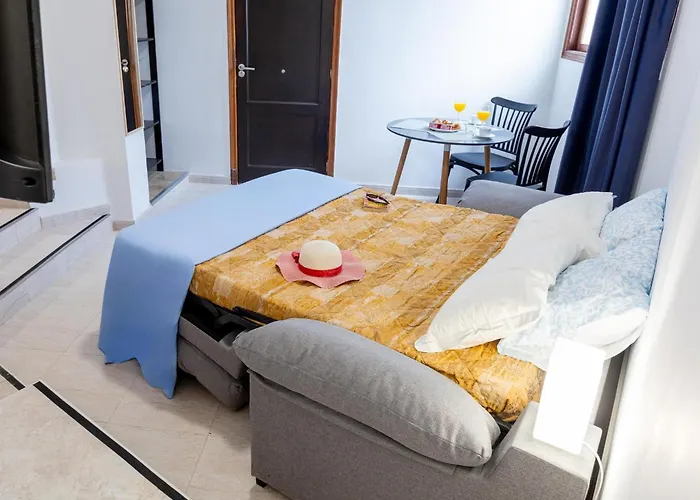 1j. Cozy Flores With Pool Appartement *