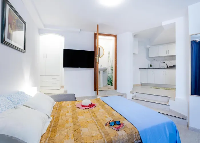 1j. Cozy Flores With Pool Apartment Costa Adeje (Tenerife)